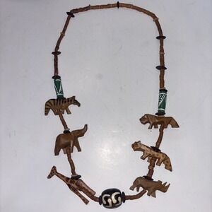 Vtg Hand Carved Wooden African Safari Animal Necklace Zebra Elephant Batik Bead